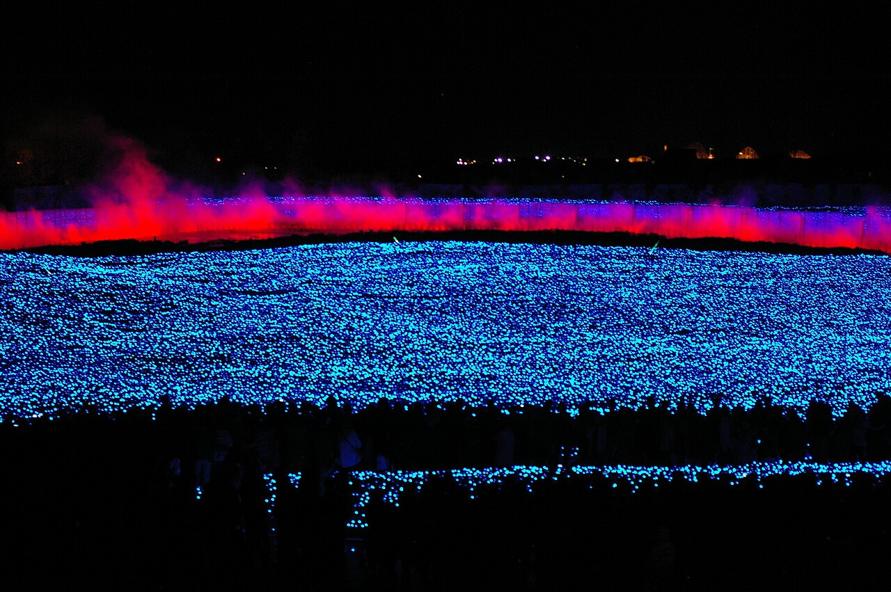Nabana no Sato - Blue and red LED waves at the Nabana no Sato winter illumination
