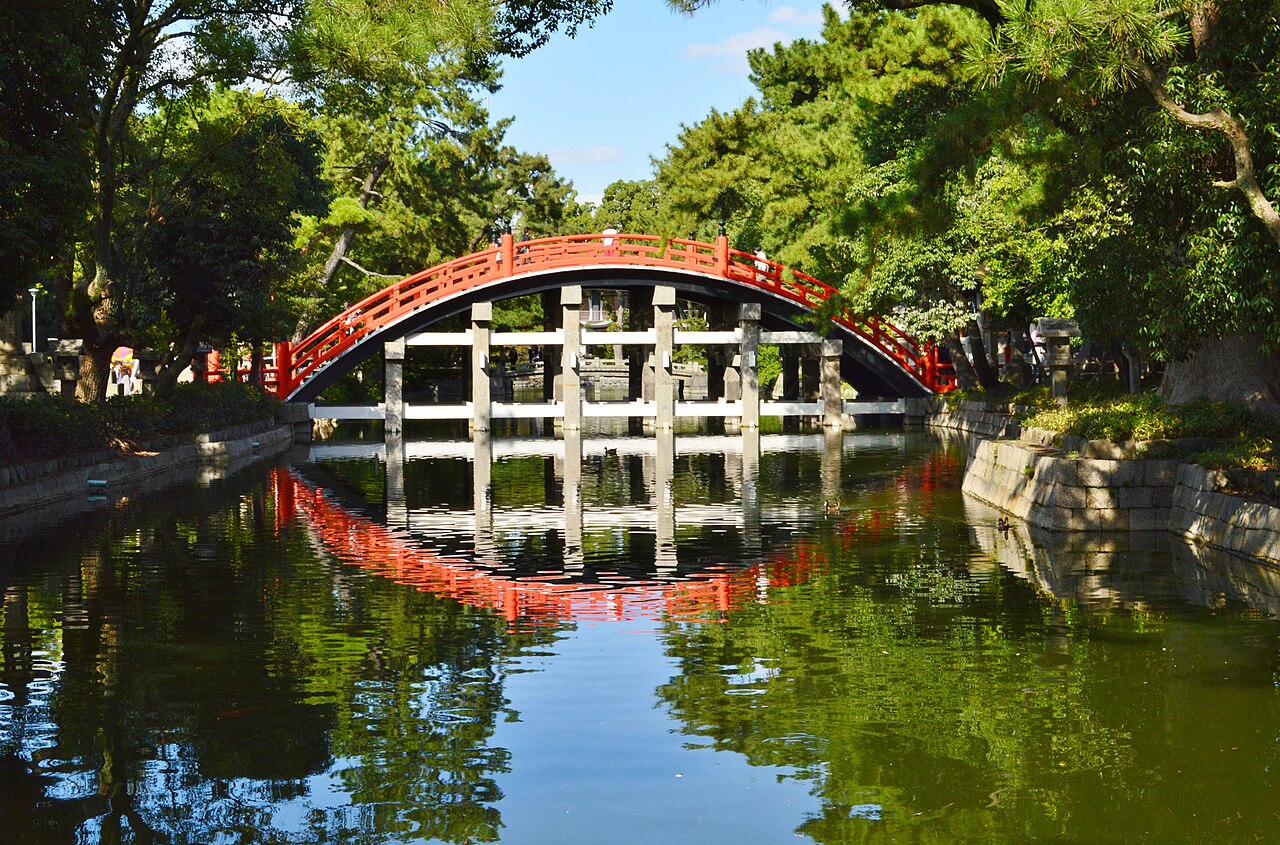 Sumiyoshi Taisha - The steep arched Sorihashi bridge in front of the shrine