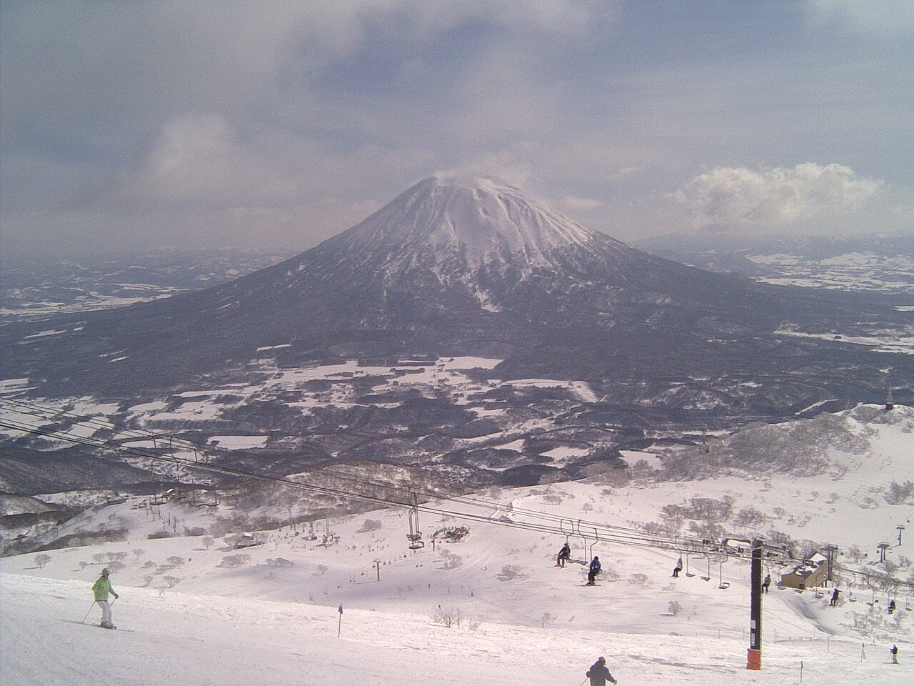 Niseko Grand Hirafu - Mount Yotei seen from the slopes of Grand Hirafu